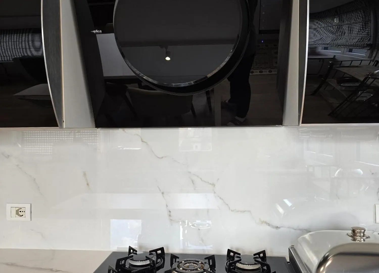 Shtepia E Daves 3Bdr & Parking Apartamento Tirana